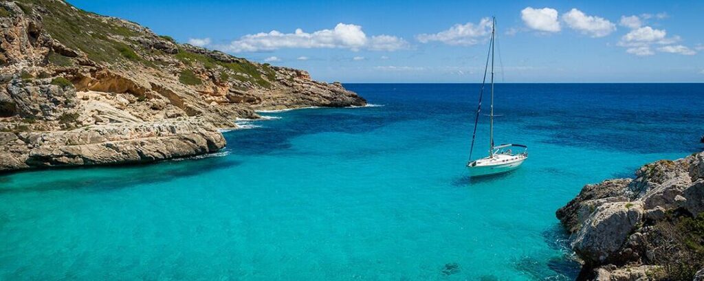 velero-alicante-escuela-nautica-academia