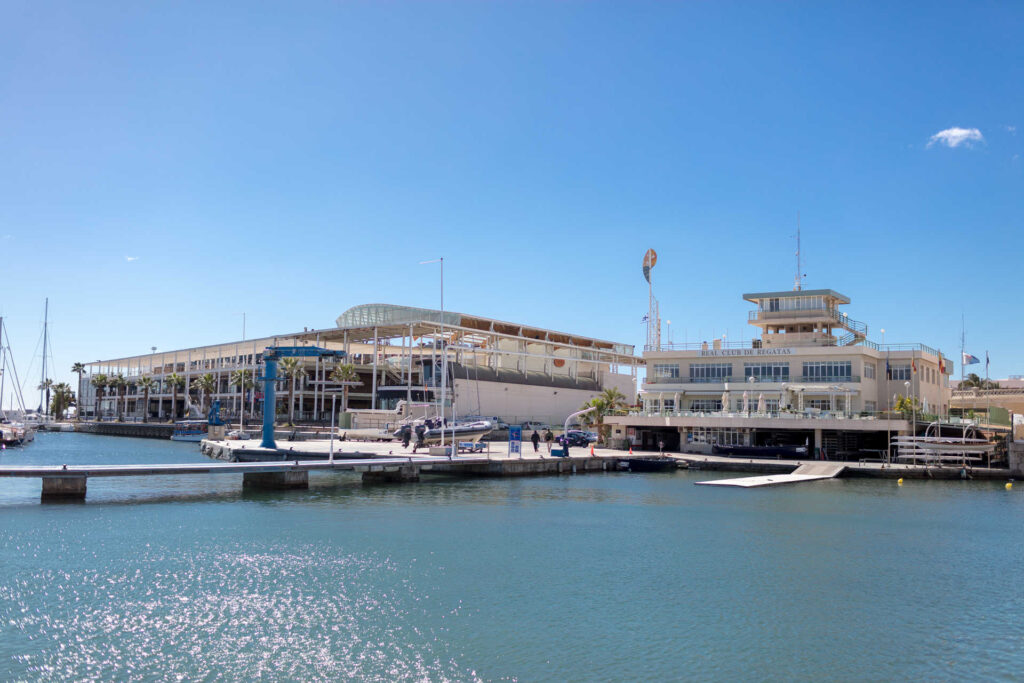 Alicante-escuela-nautica-veleros-academia